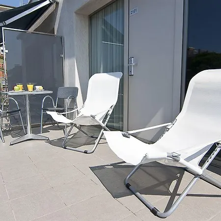 Castellmar Apartamento *