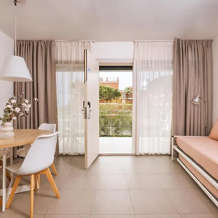 Castellmar Apartament *